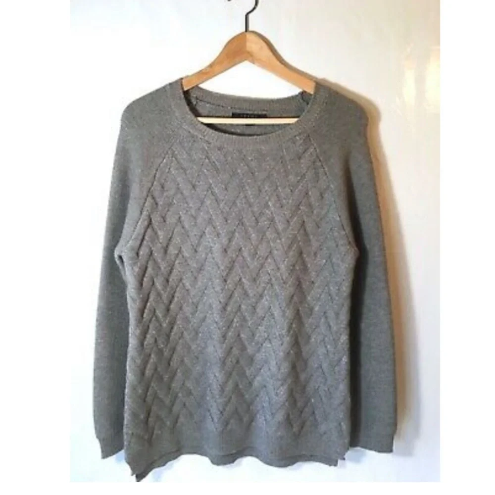 ❤️❤️- CYRUS SWEATER Gray Chevron Knit Pullover Women’s